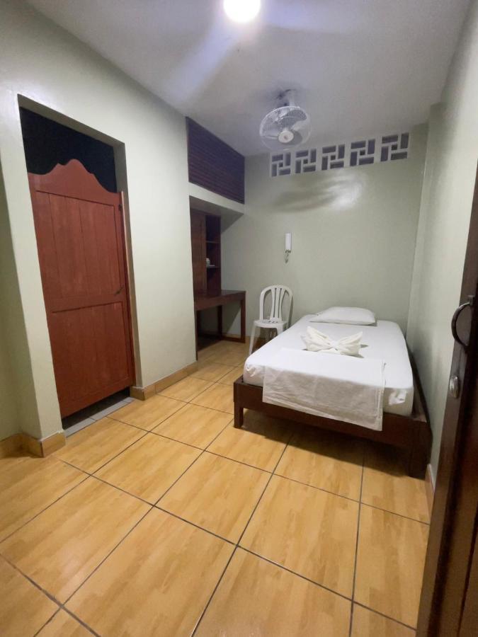 Alojamiento Tahuari Iquitos Exterior photo